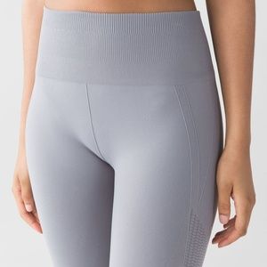 Lululemon in the Flow Crop Battleship Gray